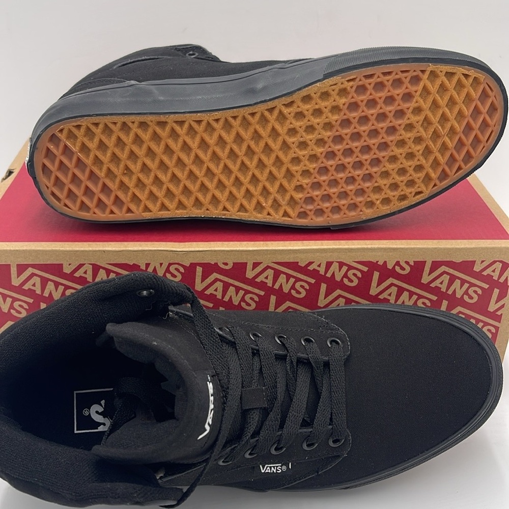 Vans WMNS Black High-Top Sneakers Atwood Hi (Canvas) Black/Black
VN0A38BV186 - Picture 3 of 16
